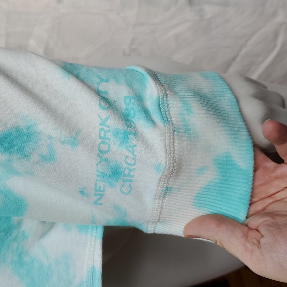 DKNY Jean's Oasis Aqua blue Tie Dye Long sleeve Sweater size Large - Picture 7 of 9